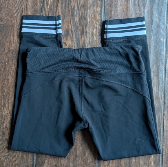 Afriel & Tabbris Black 7/8 Leggings with Striped Bottom - Women's Large - Picture 7 of 7